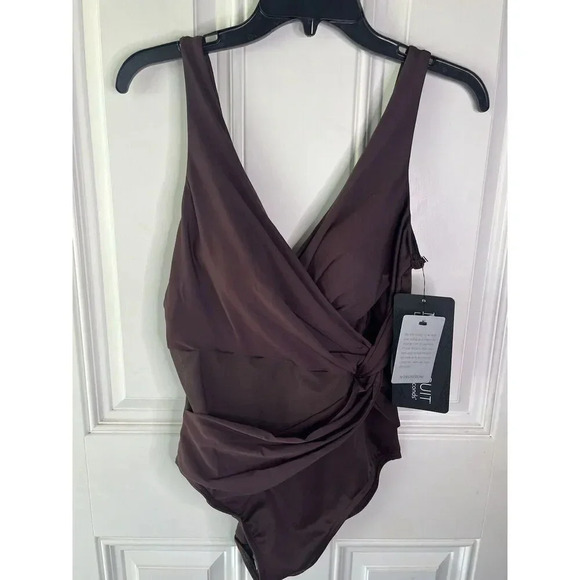 Miraclesuit NWT Illusionists Circe One Piece Swimsuit Size 14 Women’s In Sumatra - Picture 7 of 10